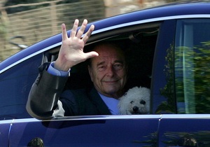Болонку Жака Ширака не пустили  в казино