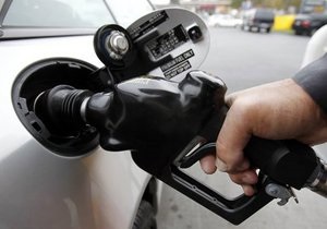 НАК Нафтогаз вновь не удалось реализовать ни тонны  дешевого  бензина на аукционе