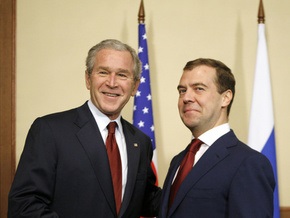 Буш и Медведев обменялись комплиментами