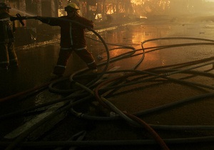 На складе гипермаркета Fozzy в Киеве произошел пожар