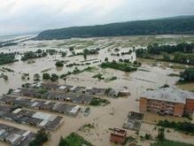 Красный Крест: 60 тысяч пострадавших от наводнения нуждаются в еде и воде