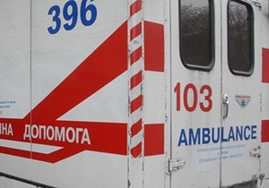 В Киеве водитель сбил на пешеходном переходе мать и двоих детей - ДТП в Киеве