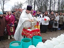 Сегодня в Украине празднуют Крещение