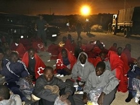Сотни нелегальных мигрантов пропали без вести при крушении судна у берегов Ливии