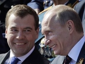 Опрос: Украинцы симпатизируют Путину и Медведеву
