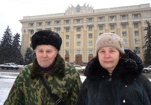 Добкин пообещал уволить человека, обматерившего харьковских ветеранов