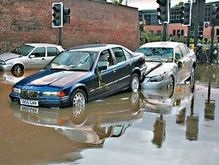 Угроза наводнения в Великобритании и Италии: объявлено ЧП