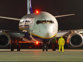 В Самаре совершил аварийную посадку Boeing-737