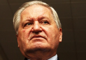 Янукович назначил Тихонова послом Украины в Беларуси