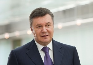 Янукович подписал закон о введении биометрических паспортов