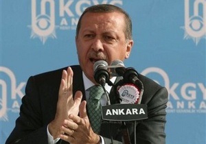 Премьер Турции обвинил США в клевете и распространении сплетен