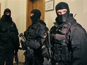 Турчинов призвал сотрудников СБУ не выполнять  преступный приказ руководства 