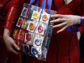 В Украине появятся автоматы по продаже презервативов