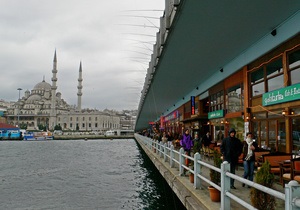 Турция вводит запрет на распитие спиртного в общественных местах