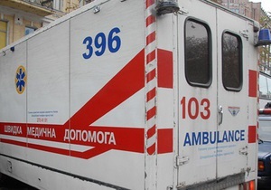 В Запорожье мужчина с топором напал на бригаду скорой помощи