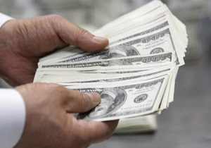 Курс гривны незначительно снизился к доллару на межбанке