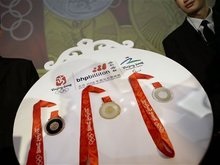 Представлены комплекты медалей Олимпиады в Пекине