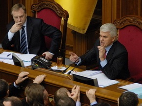 Литвин заявил, что регионалы пытаются дать Ющенко основания для роспуска ВР