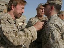 Американские солдаты в Ираке боготворят Чака Норриса
