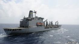 Военный корабль США открыл огонь по судну у берегов ОАЭ