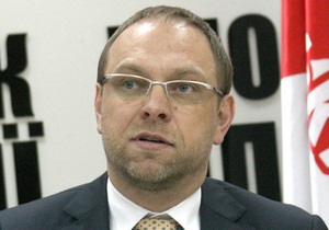 Власенко напомнил Пшонке об обещании обеспечить лечение Тимошенко за пределами колонии