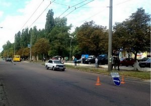 В Чернигове на пешеходном переходе насмерть сбили пенсионерку, еще одна пострадавшая госпитализирована