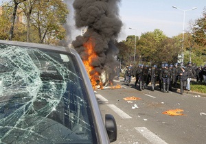 Столкновения молодежи и полиции во Франции: задержаны почти 300 человек