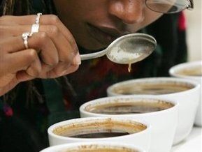 Членов Еврокомиссии напоили токсичным кофе