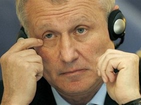 Жители Харькова просят лишить Григория Суркиса звания почетного гражданина области