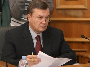 Янукович призвал ЕС не нарушать права украинцев при оформлении виз