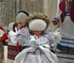 В День Киева на Крещатике продавали куклу Юлии Тимошенко