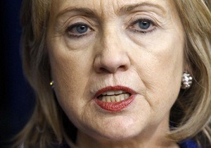Хиллари Клинтон: Каддафи ищет пути бегства из страны