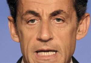 Саркози: Экономике Франции грозит паралич