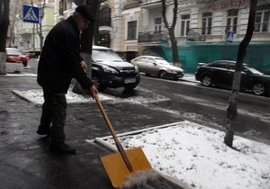 Попов лично проверил, как убирают от снега киевские улицы