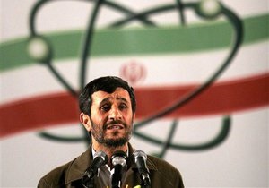 Ахмадинеджад заявил, что никто не убедит его страну отказаться от обогащения урана