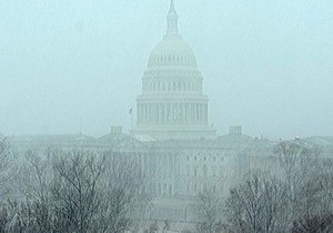 США - снег - В Вашингтоне из-за снега закрыты школы и госучреждения