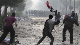 В Каире произошли новые столкновения: десятки ранены