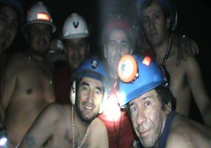 Чилийские спасатели пробурили скважину к заблокированным шахтерам