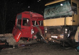 Арестован водитель микроавтобуса, попавшего в ДТП под Ровно