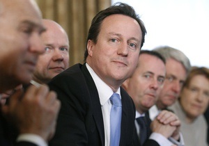Новые британские министры урезали себе зарплату