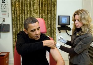 Обама получил прививку от свиного гриппа