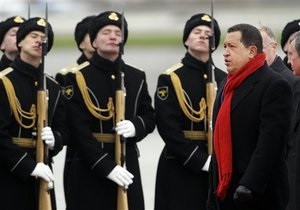 Чавес ездит по Москве на красной Ладе-Приоре