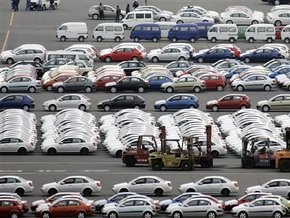Объемы продаж иностранных автомобилей в Украине сократились на 80%