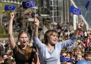 Более 70% украинцев никогда не были в США, Канаде и ЕС