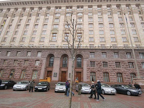 Киевские власти упростят процедуру изменения целевого назначения земучастков садоводческих обществ