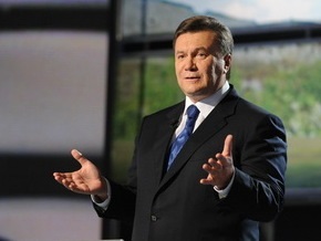 Янукович: Вакарчук осуществляет политику  насильственной украинизации 
