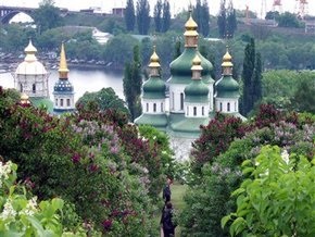 В Киеве стартовал Осенний двухмесячник по благоустройству