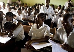 В Либерии ни один из 23 тысяч абитуриентов не смог поступить в столичный университет