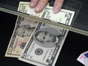 Торги на межбанке проходят в диапазоне 8,00-8,01 гривны за доллар