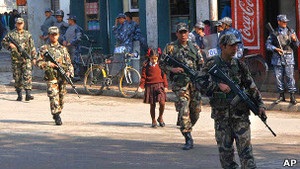 Военного из Непала в Британии привлекли за пытки